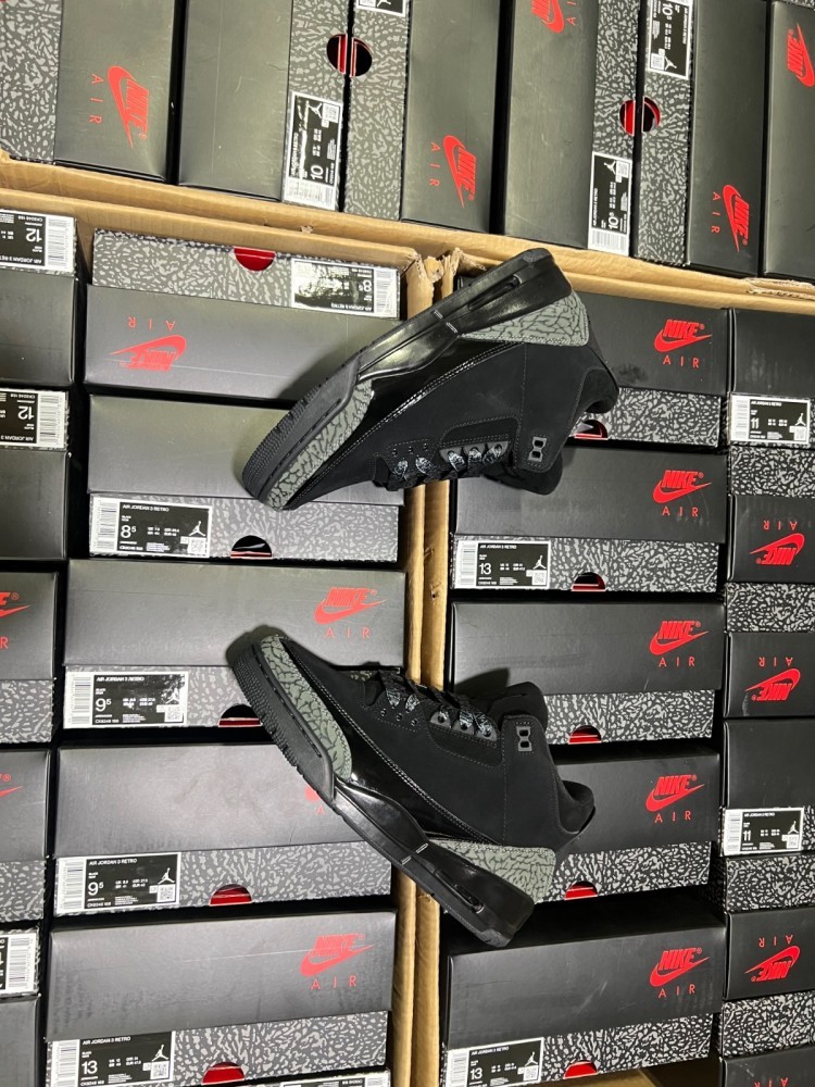 Air Jordan 3 Retro "Black Cat" 