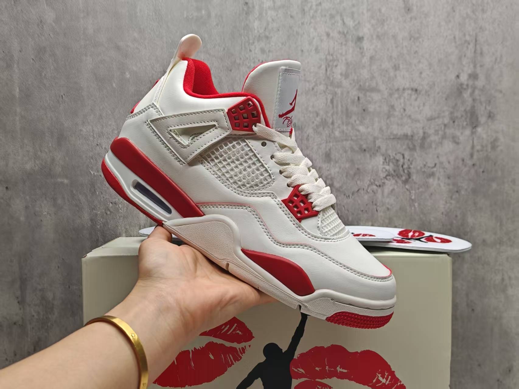 Air Jordan 4valentine-s-day red