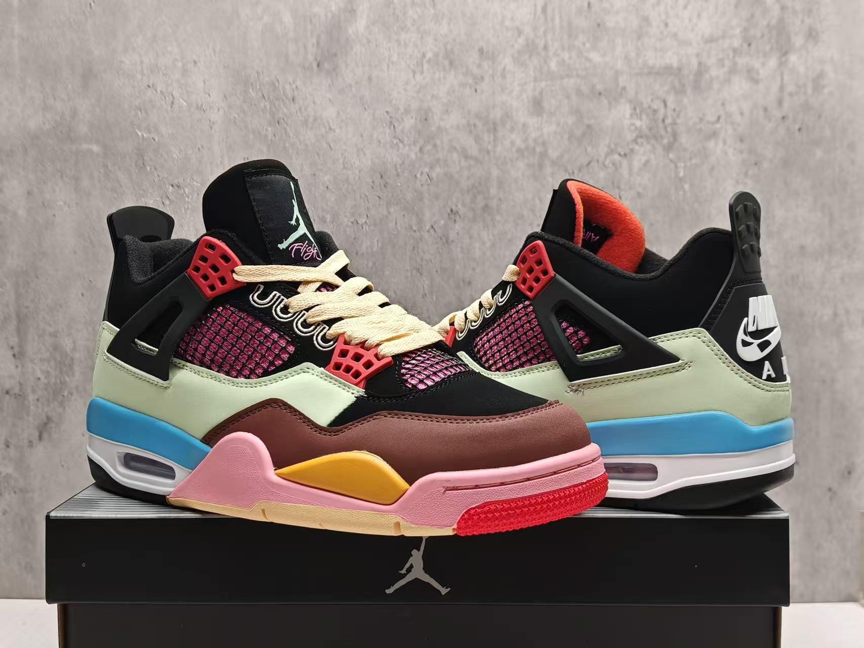 Air Jordan 4 Rainbow