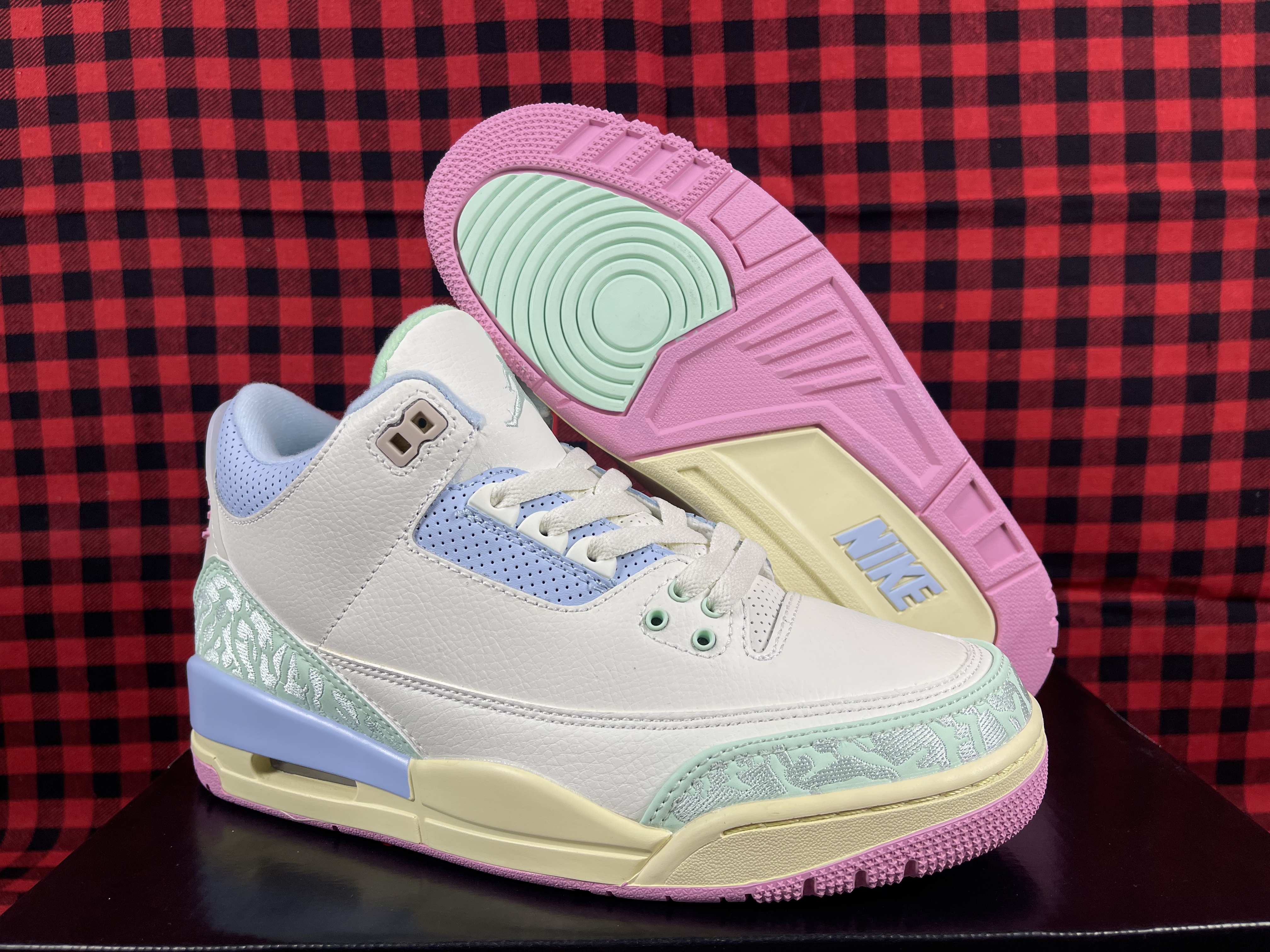 Air Jordan 3 Macaron Ice Cream Girl Custom Edition.