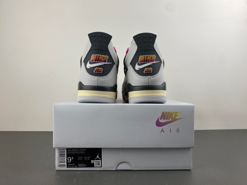 Air Jordan 4 valentine-s-day