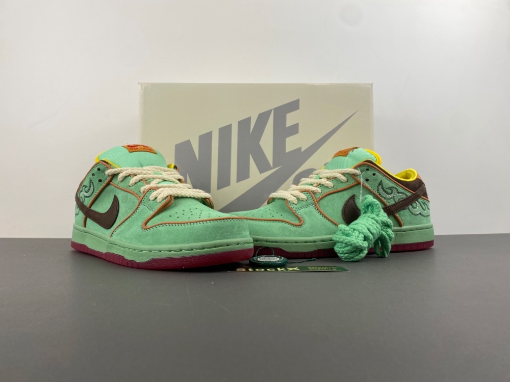 Nike SB“BHM”：HF3058-300   Nike SB Dunk Low “BHMSB Dunk Low“BHM”