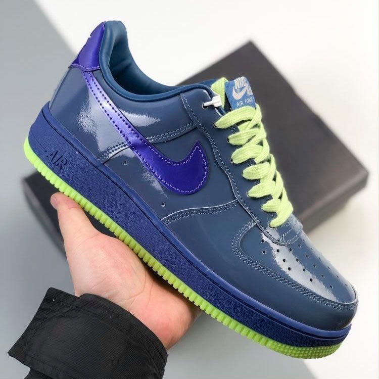 Four sizi 10 dunk  Different colors