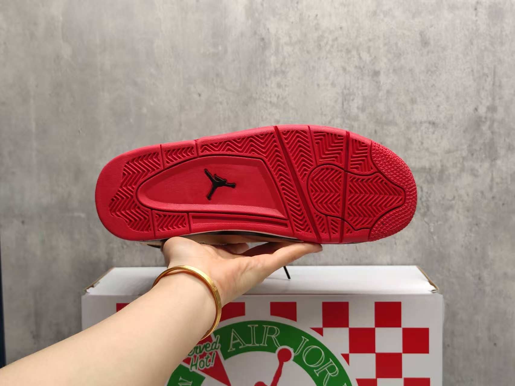 Air Jordan 4 pizza