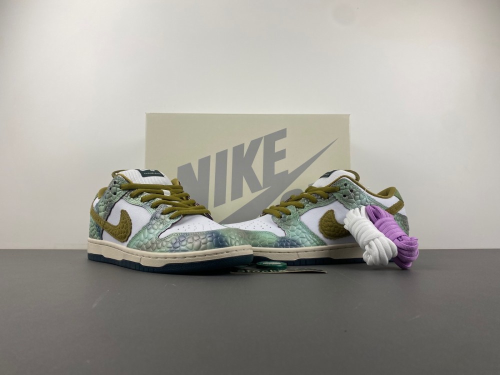  DUNK LOW SB
