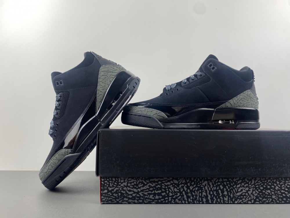 Air Jordan 3 Retro "Black Cat" 